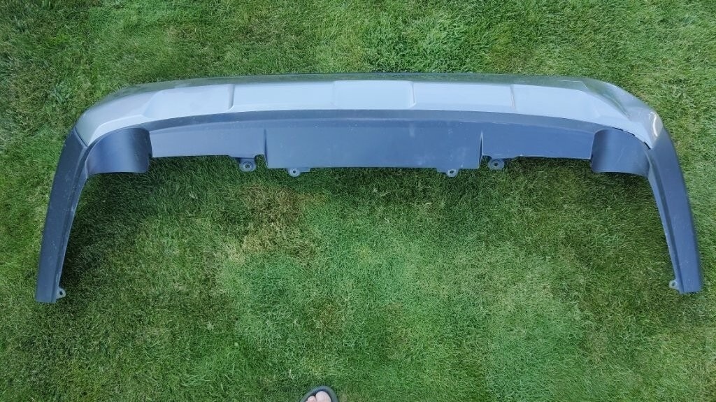 Toyota RAV4 2018 - Zadny naraznik kryt kufra spojler difuzor - 2