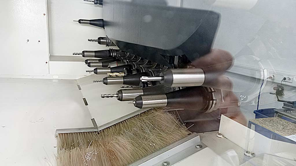 Obráběcí centra - vertikální CMX 1100 V - 2