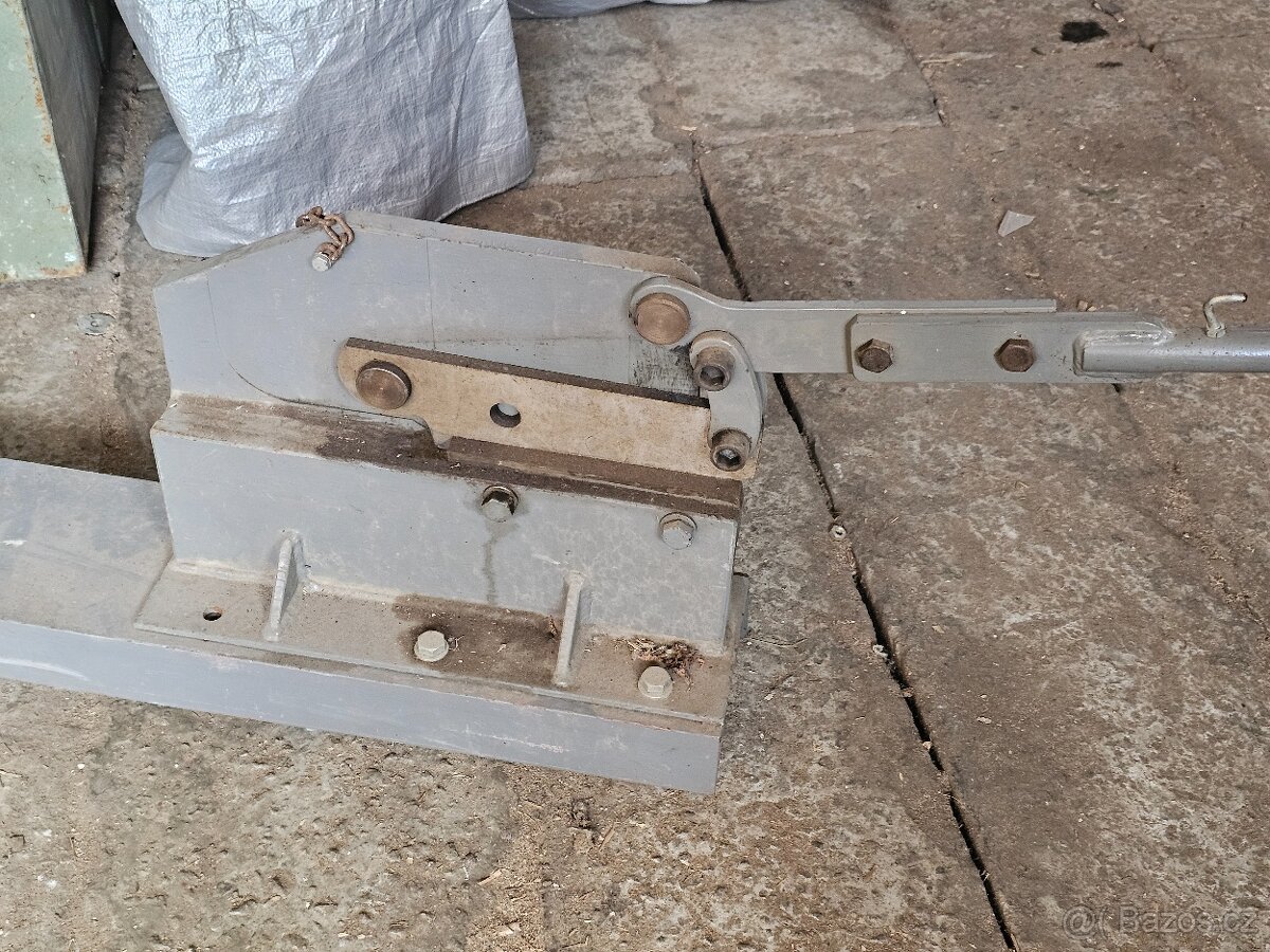 Pákové nůžky - 2