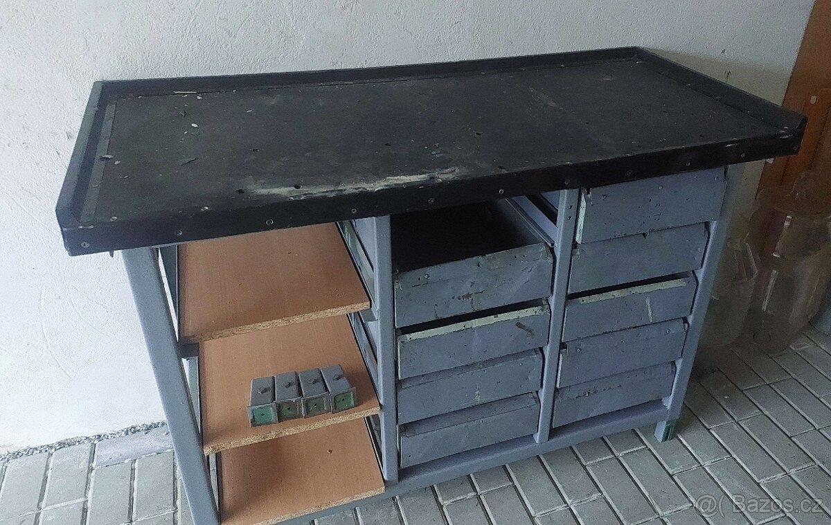 dílenský stůl/ponk - 2