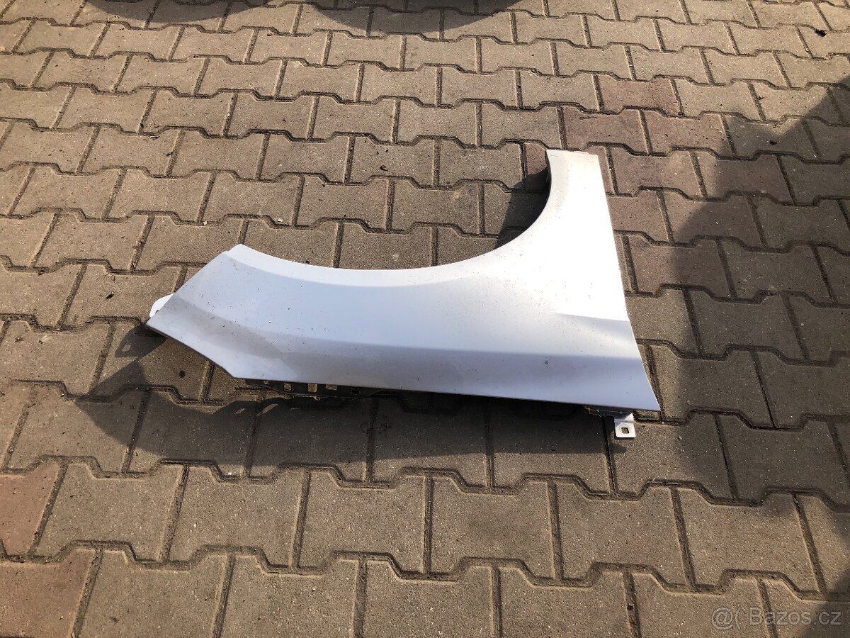 Pravý blatnik Ford Focus mk3 - 2