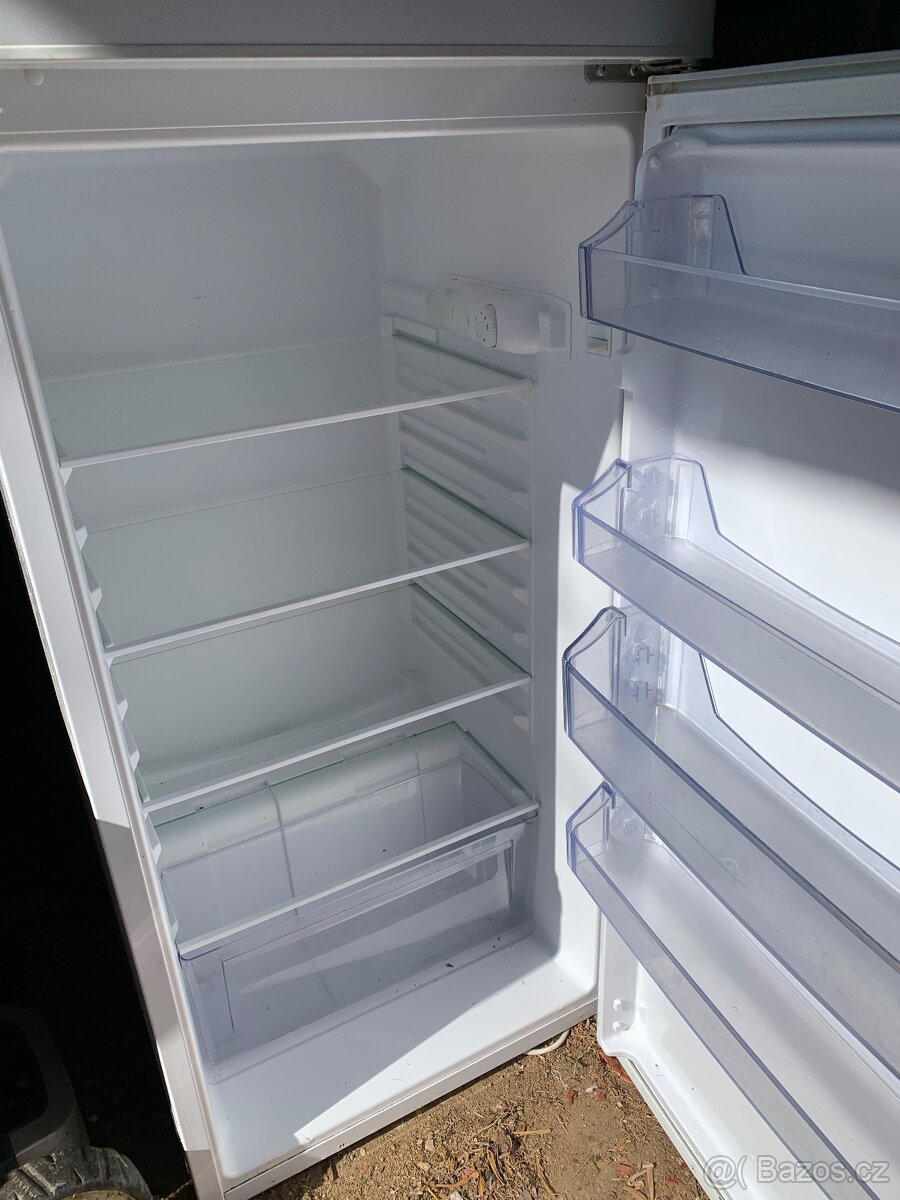 Lednice s mrazákem ECG 230l - 2