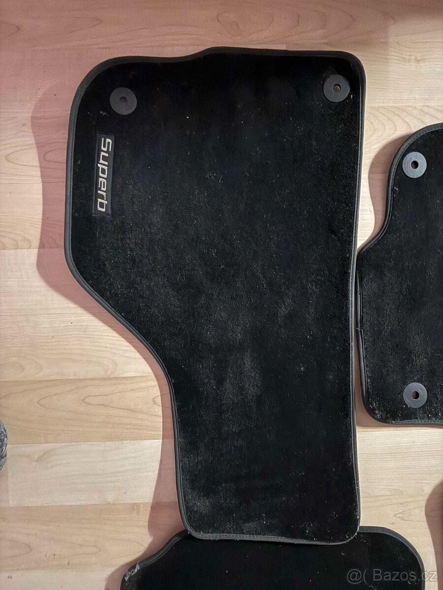 Skoda, superb II koberce - 2