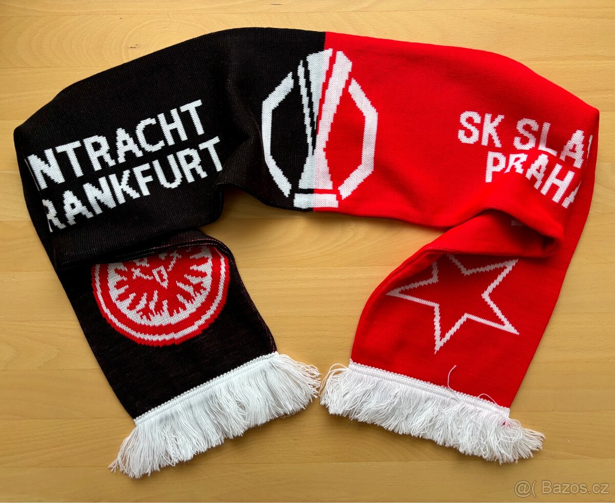 Výjezdová šála Eintracht Frankurt vs. Slavia - 2