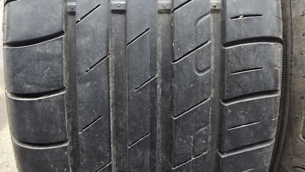 Letní pneu 225/55/17 Good Year - 2