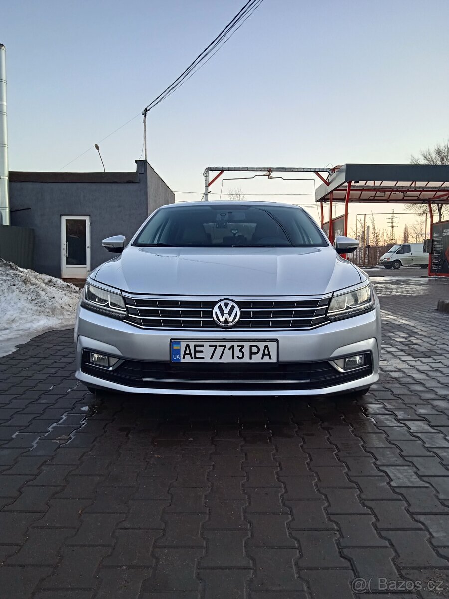 Volkswagen Passat - 2