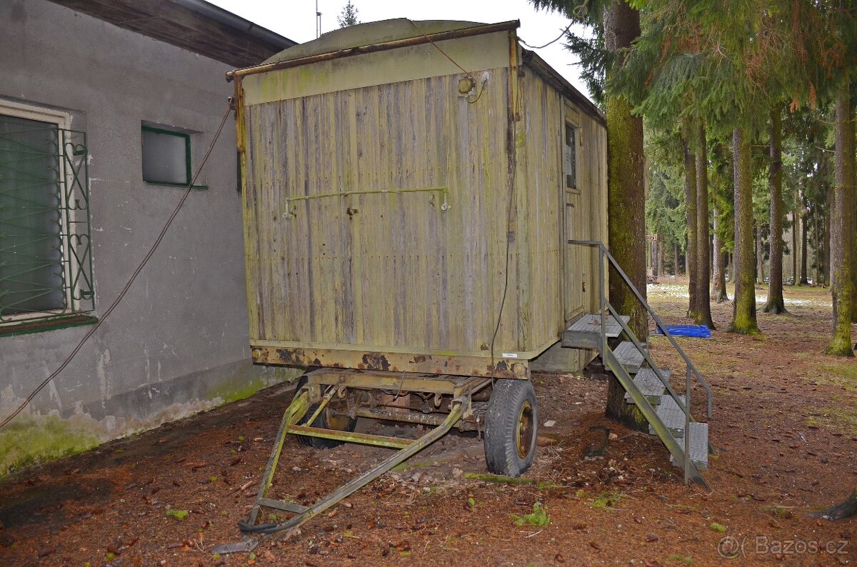 Maringotka ČSLA - pojízdné/ polní WC - 2