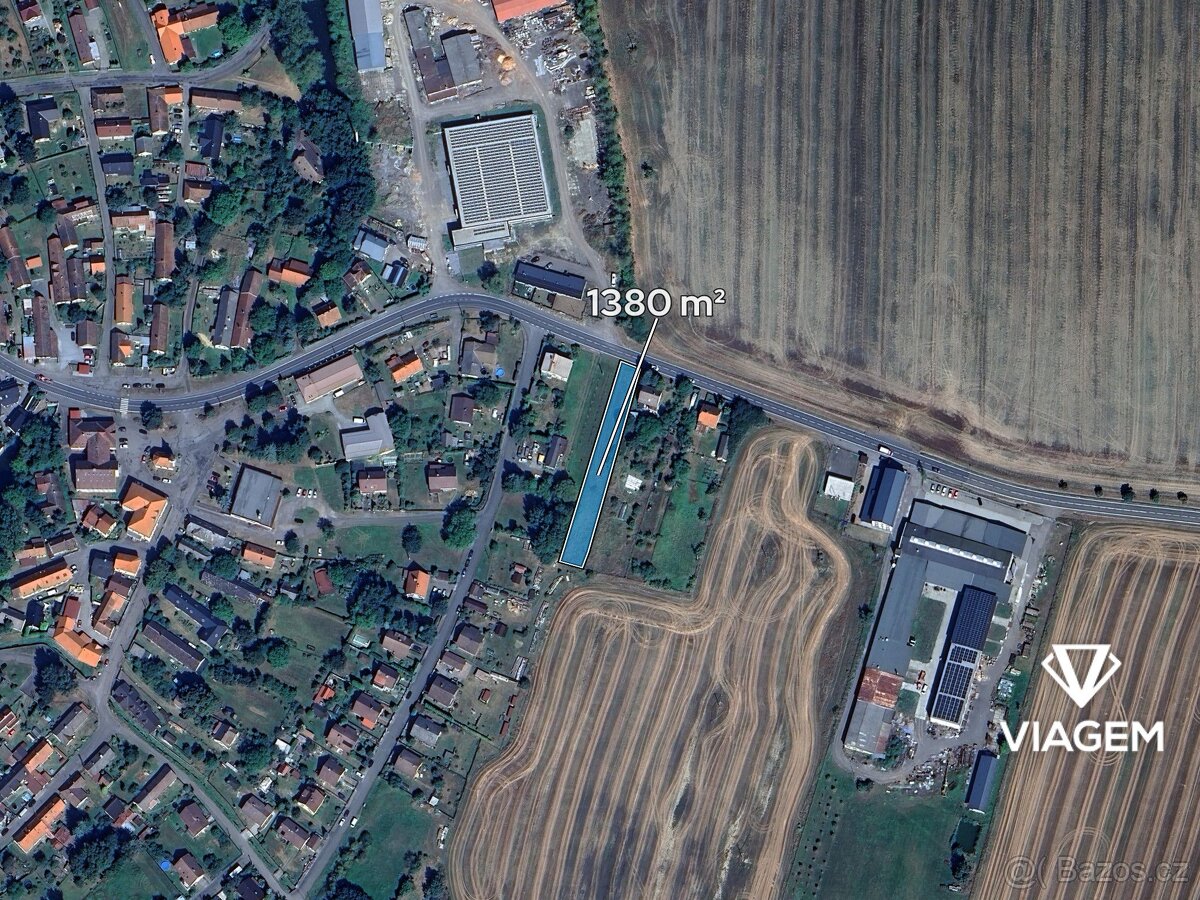 Stavební - bydlení 1 380 m² - 2