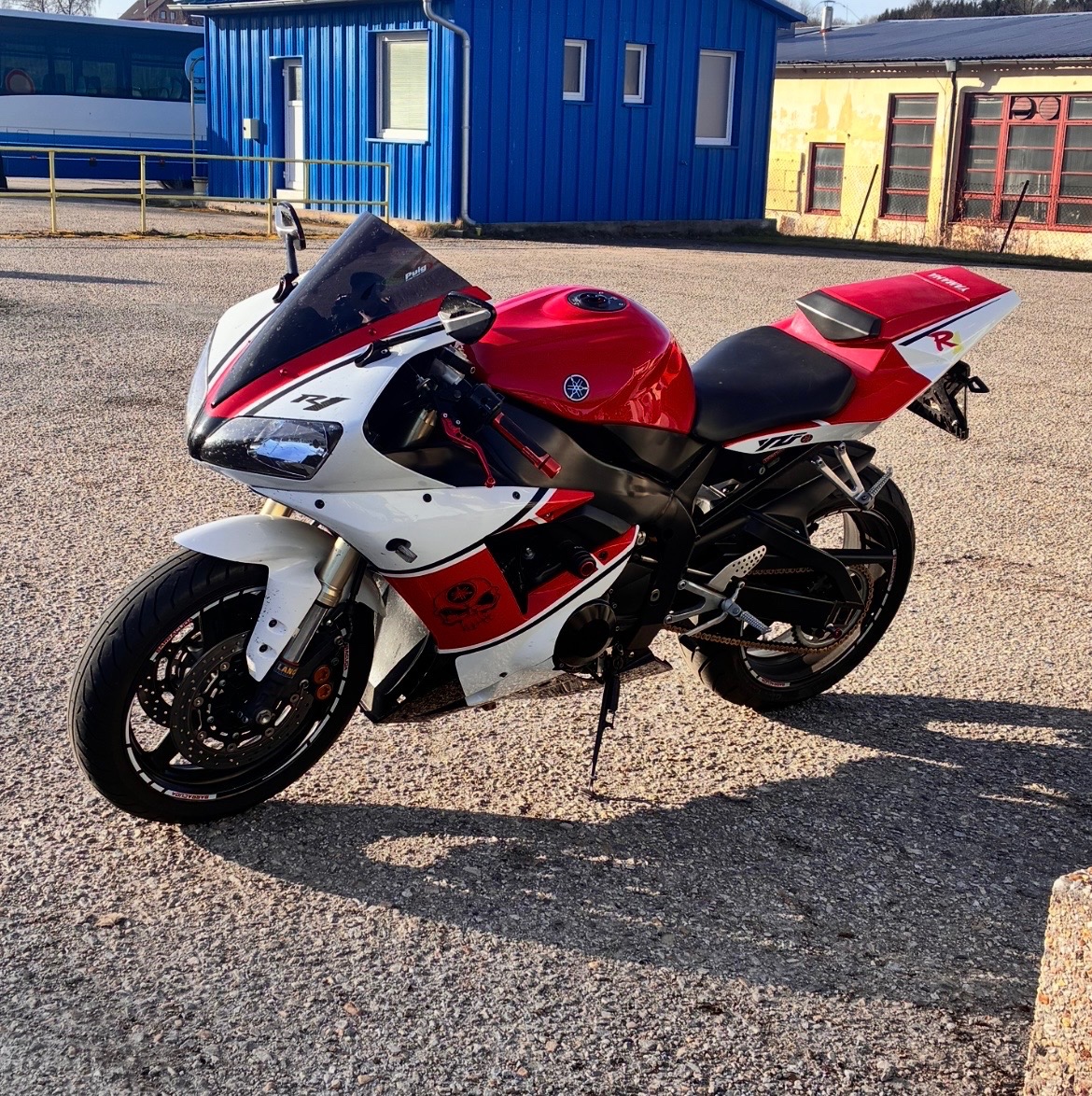 Yamaha YZF-R1 rn09 - 2