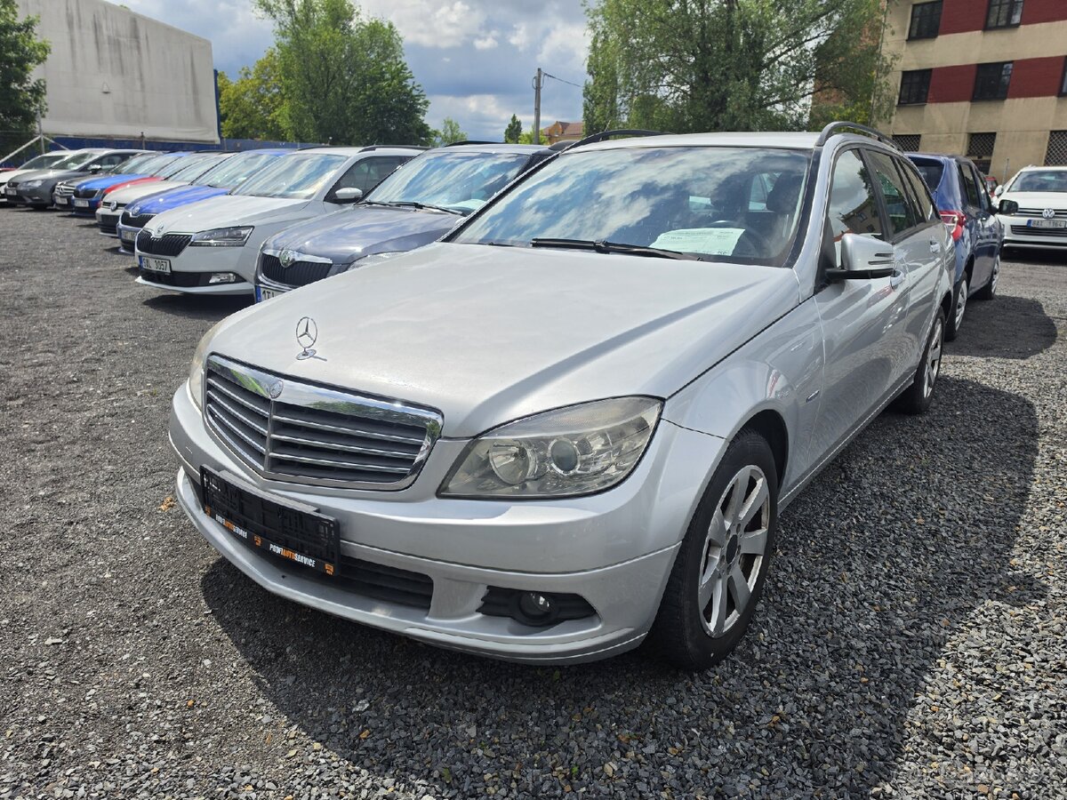 Mercedes-Benz Třídy C
220CDI - 2