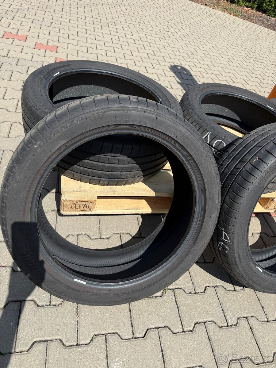 Bridgestone Turanza 245/45 R20 - 2