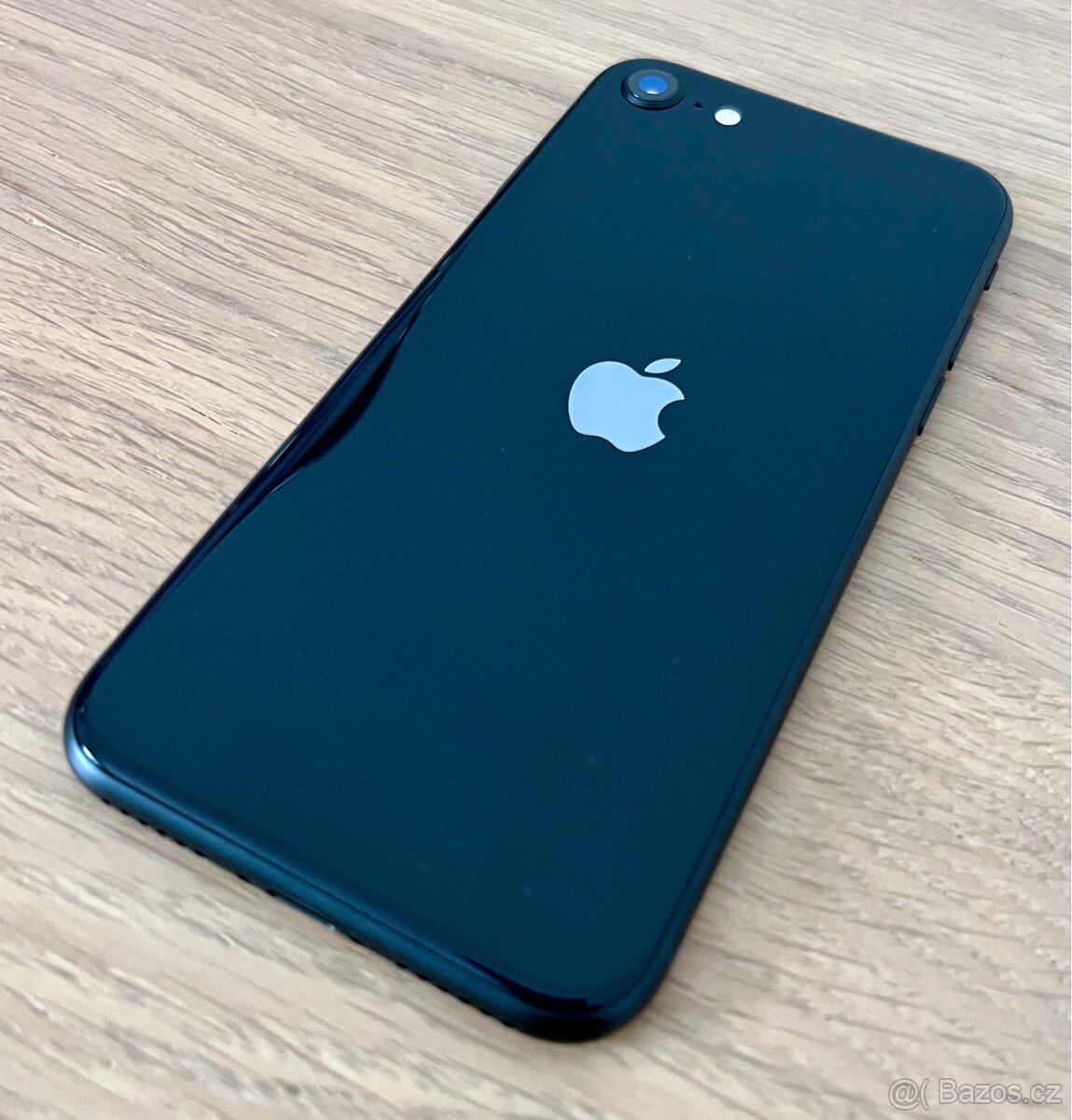 iPhone SE 3. generace (2022) – 64 GB, černý - 2