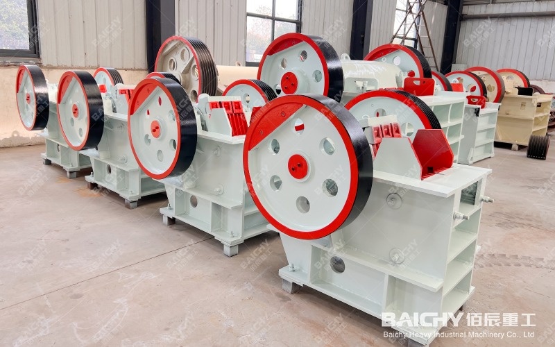 Prodám Drtič na Kámen JAW -PE 400x600 - 2