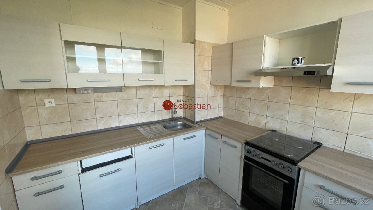 Pronájem zrekonstruovaného bytu 3+1 - Most, ul. Javorová 310 - 2