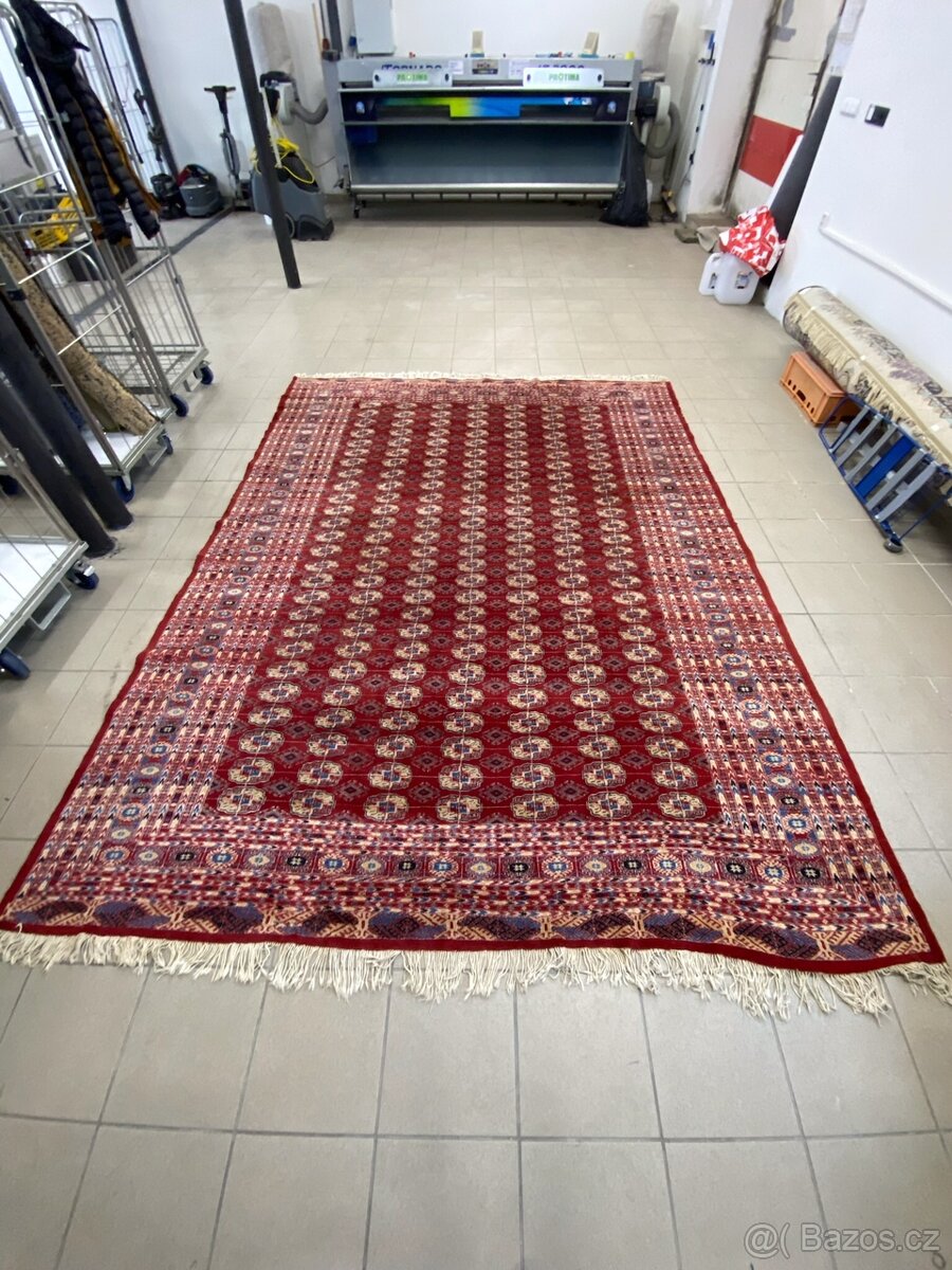 Koberec ručně vázaný - 2
