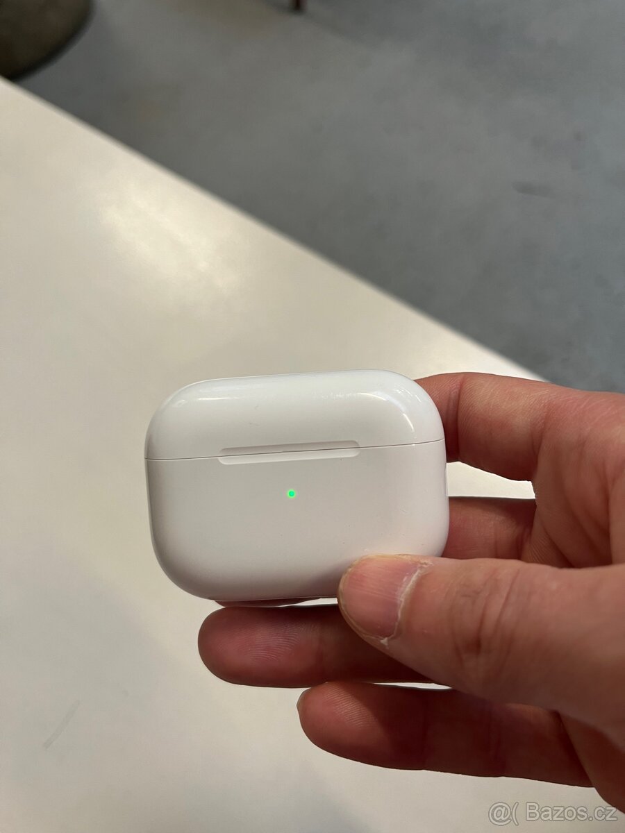 Apple AirPods Pro 2 (USB-C/MagSafe) - 2