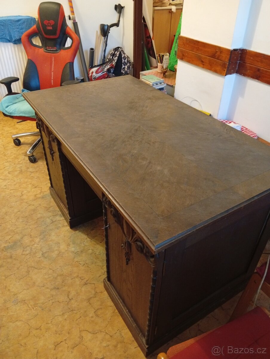 Starý psací stůl - 2
