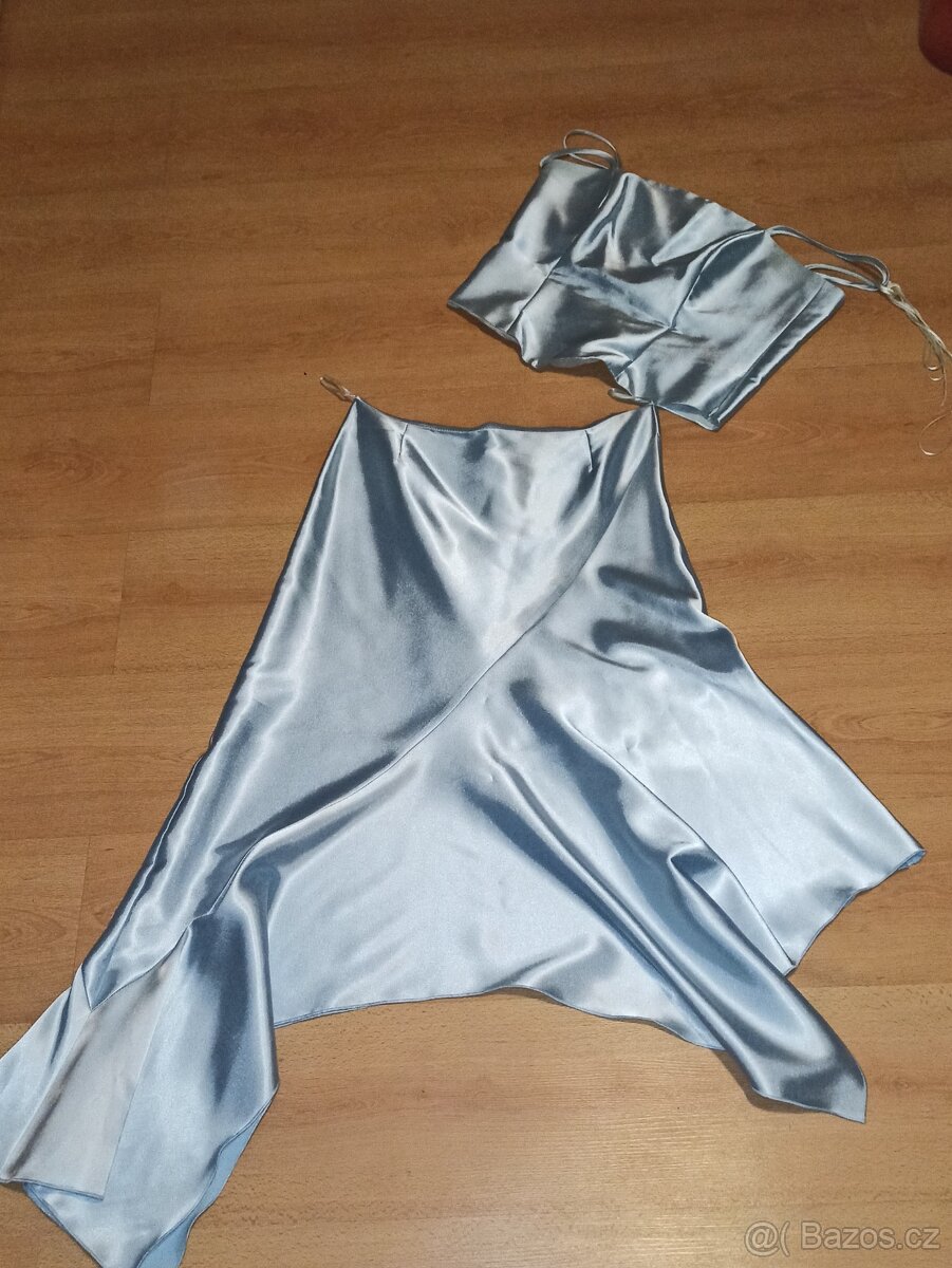 Vesta, šaty, mikiny - 2