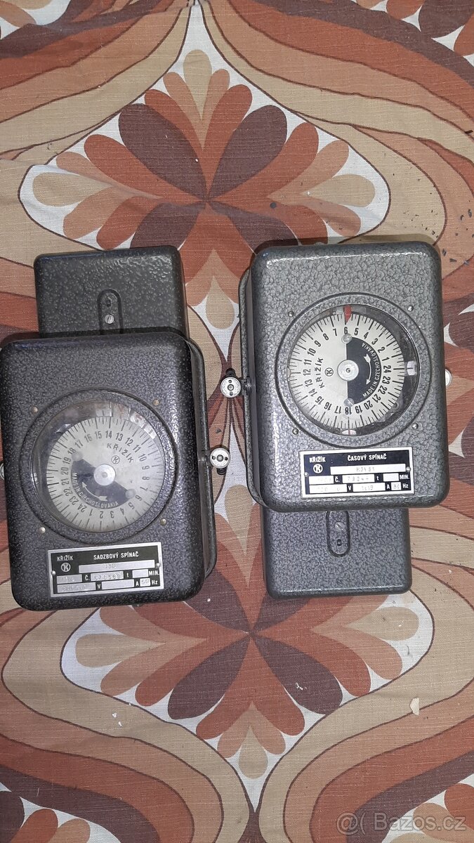 Spínací hodiny Křižík - 2