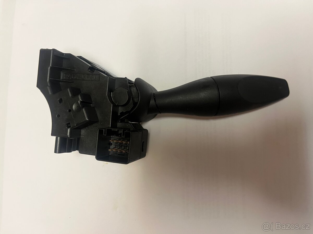 Přepínací páčka levá na Ford fiesta 2004 mk V generace 5 - 2