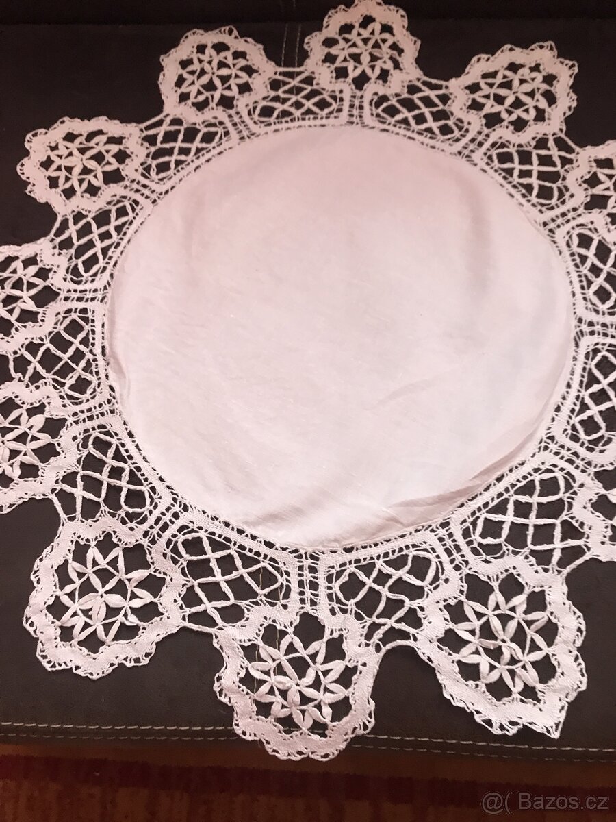 Ba.decka, ubrusy, uměla květina, krajk. polstarky, taška - 2