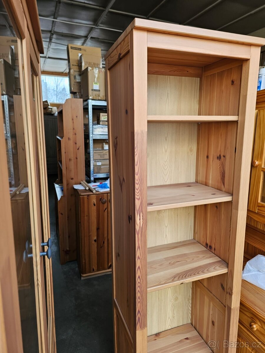 KNIHOVNA IKEA HEMNES - 2