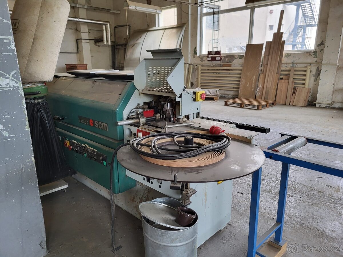 Jednostranná průběžná olepovačka hran SCM BASIC 2 - 2