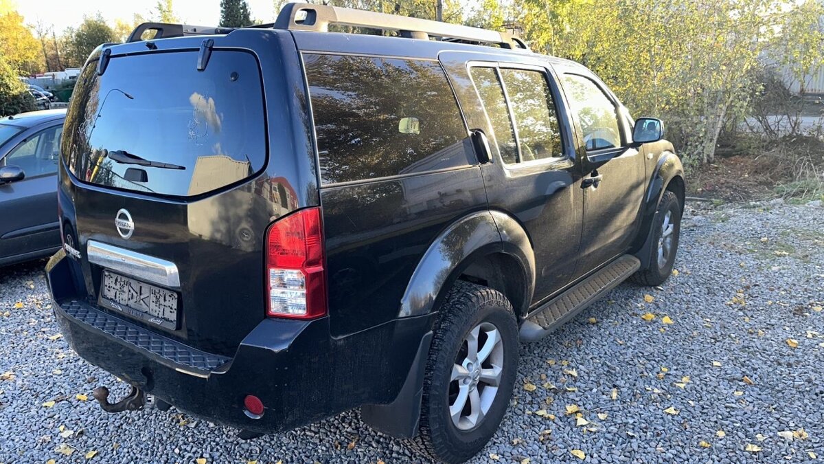 Nissan Pathfinder -náhradní díly - 2