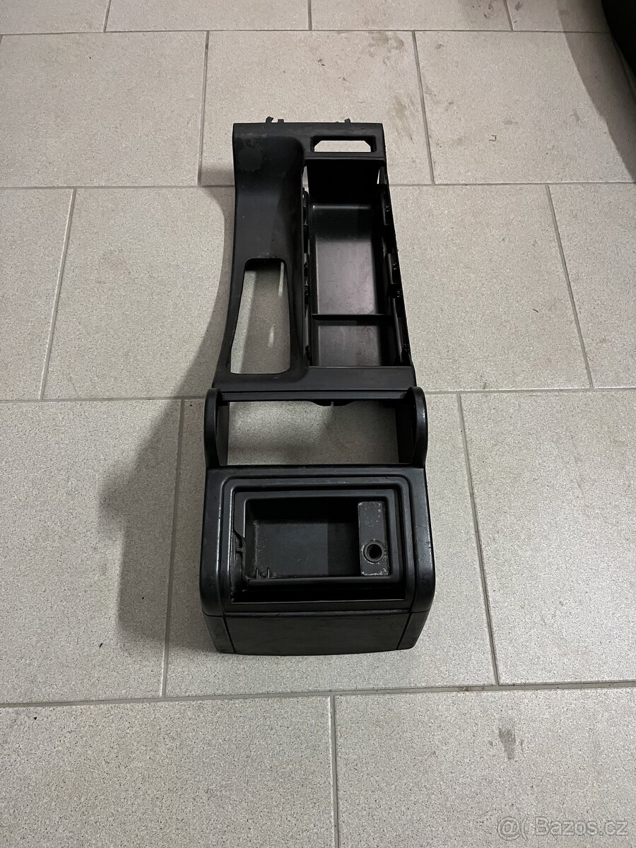 e46 stredova konzole - 2