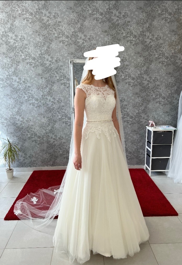 Krémové svatební šaty - 2