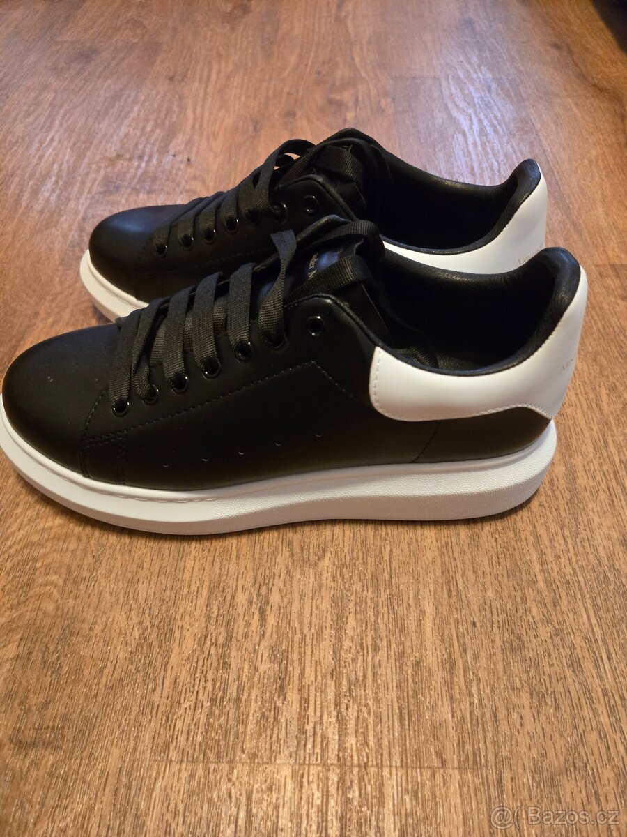 Alexander McQueen vel.46 - 2