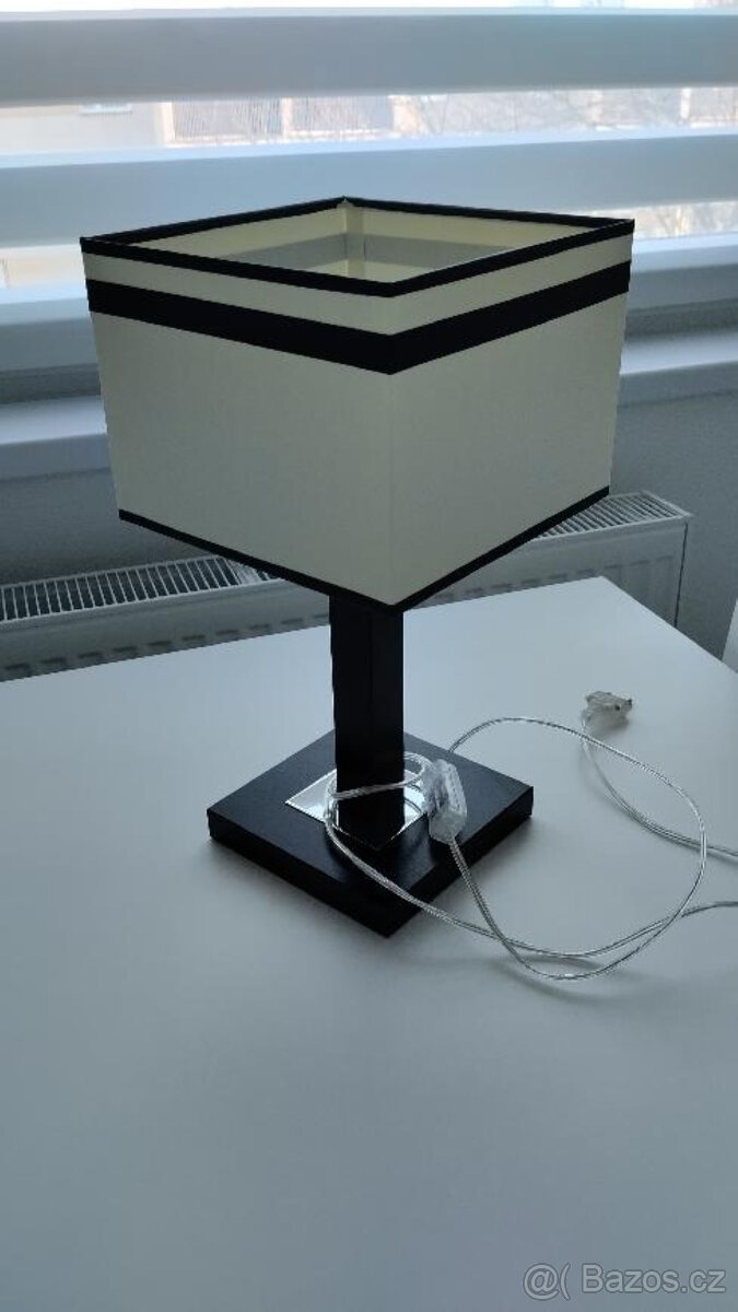 STOLNÍ SVÍTILNA - LAMPA - 2