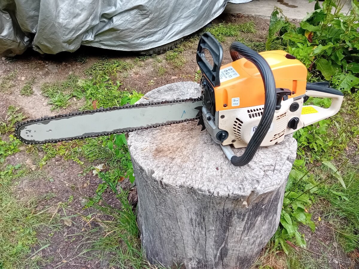 Prodám motorovou pilu + 2ks na ND - 2