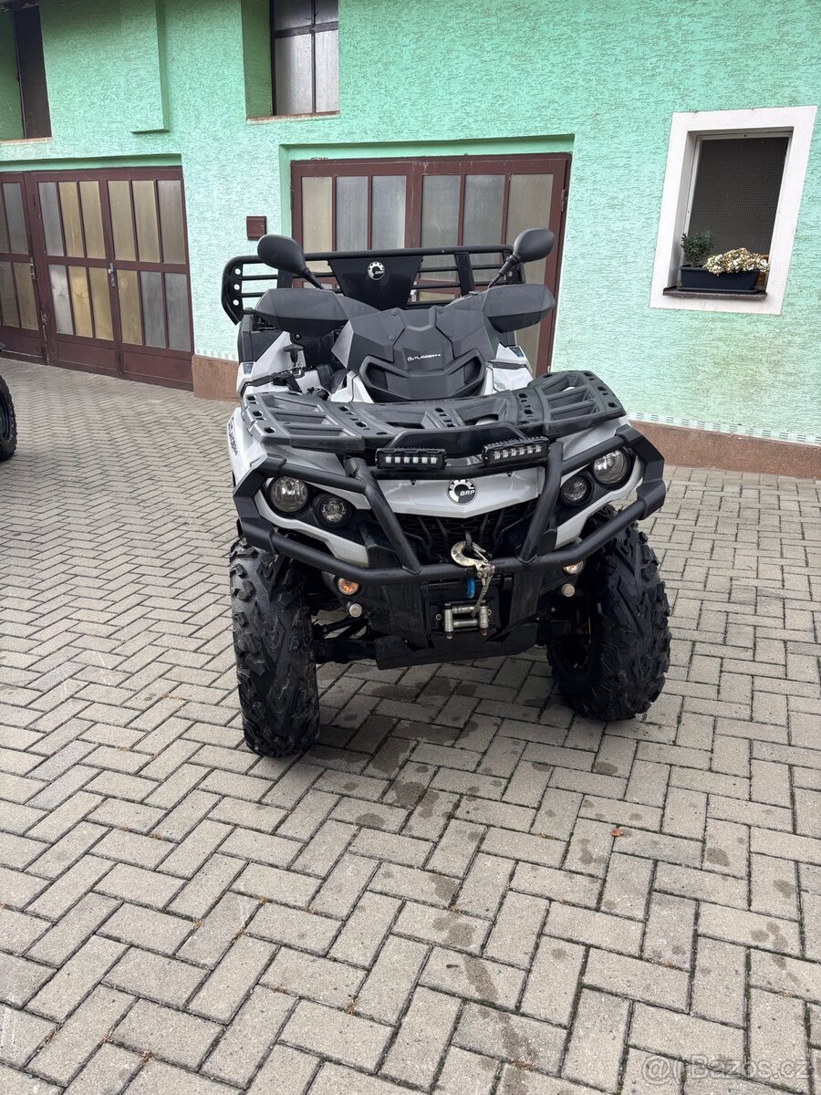 Can-am Outlander 1000 6x6 - 2