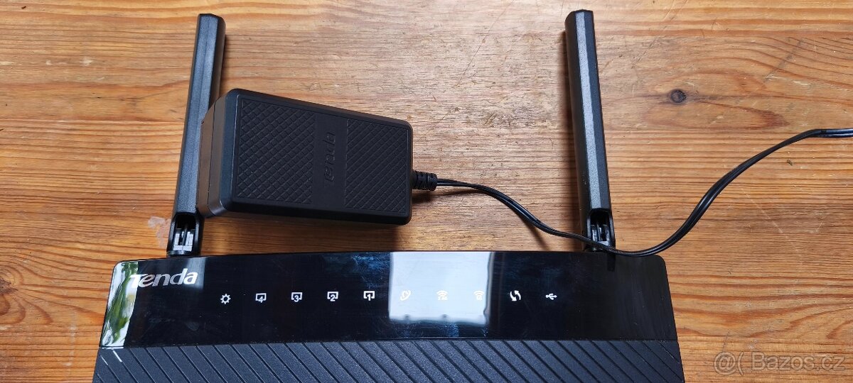 Router Tenda - 2