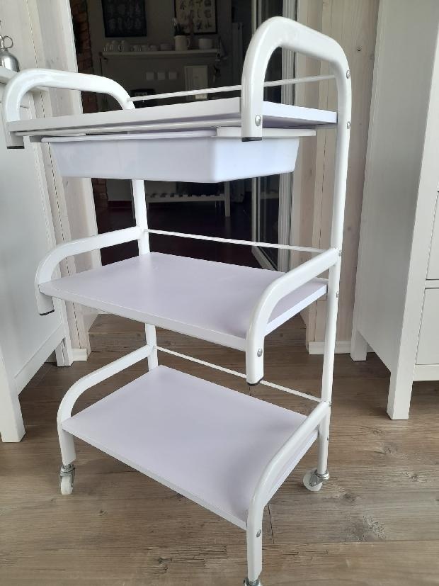 Kosmetický nábytek - 2