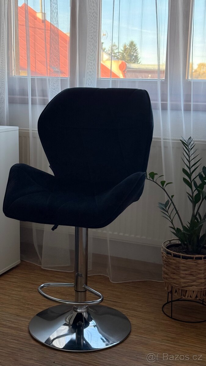 Kosmetické křeslo - 2