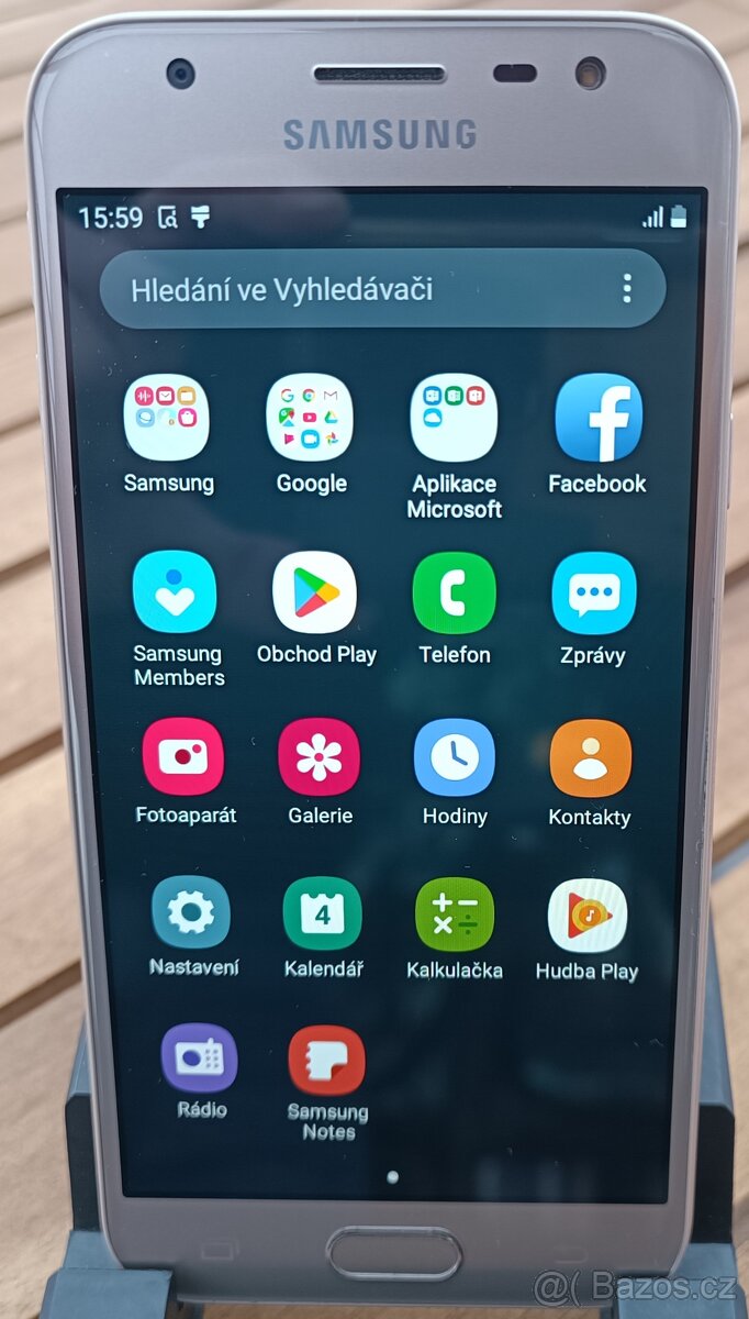 Mobilní telefon Samsung Galaxy J3 2017 J330F Dual SIM - 2