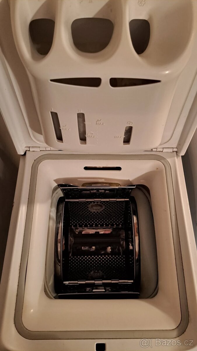 Pračka s horním plněním na 6kg Whirlpool - 2