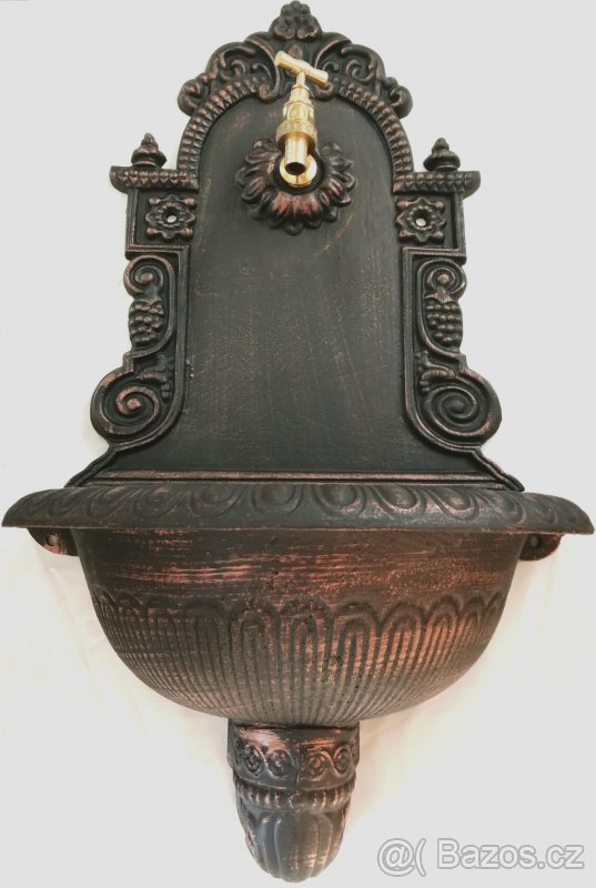 Litinové zahradní umyvadlo - výlevka závěsná - 2