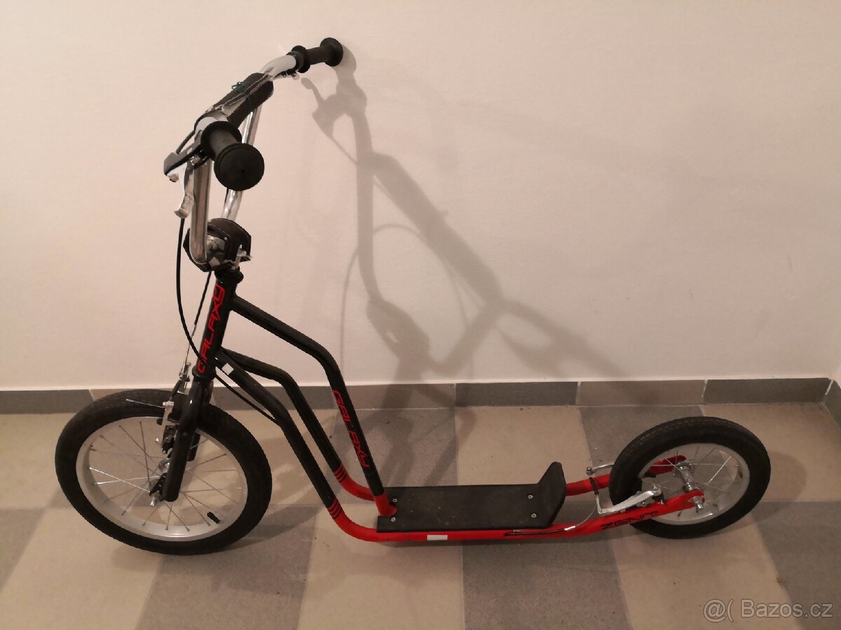 Koloběžka Galaxy Zenit červeno černá - 2