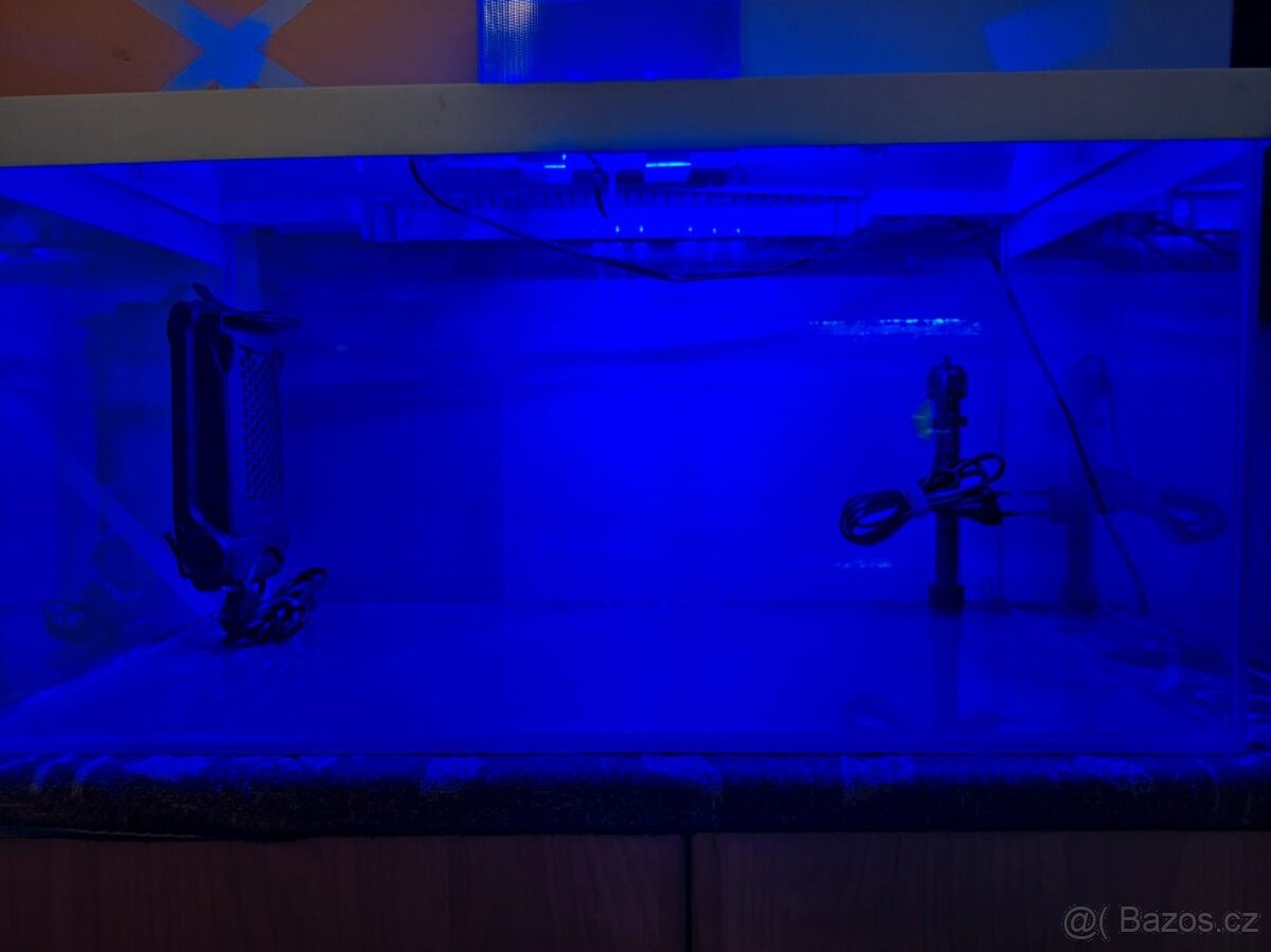 Prodám akvárium 54l - 2