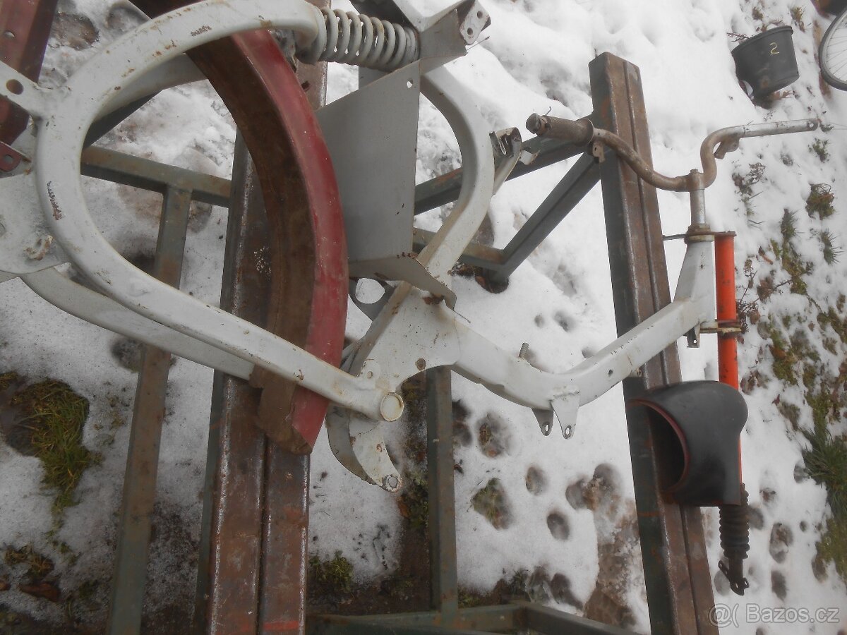 Díly Jawa 550 Pařez - 2