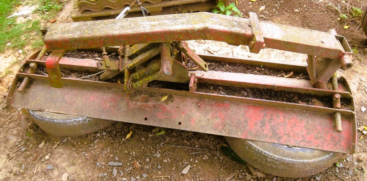 Přední radlice na Multikar - 2