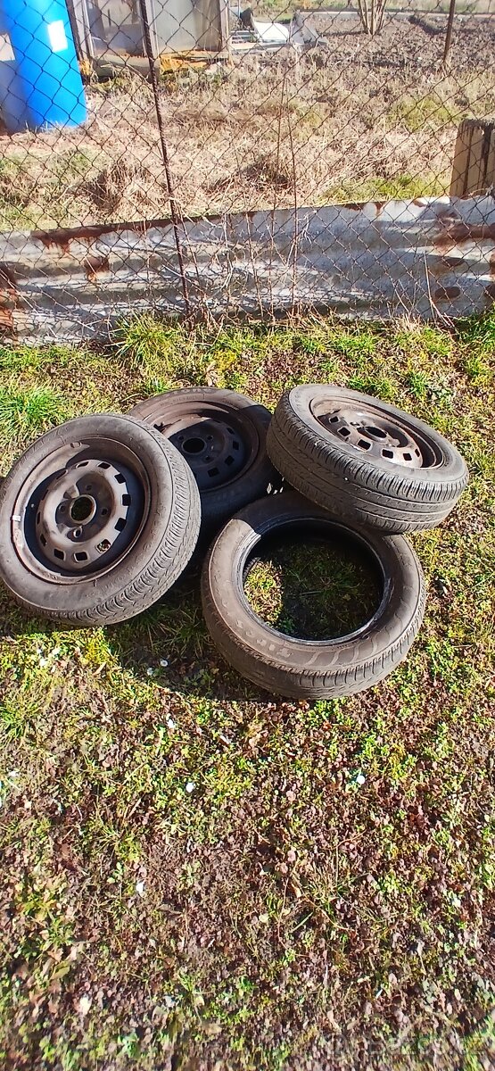 Prodám letní pneumatiky 155/65 R13 - 2
