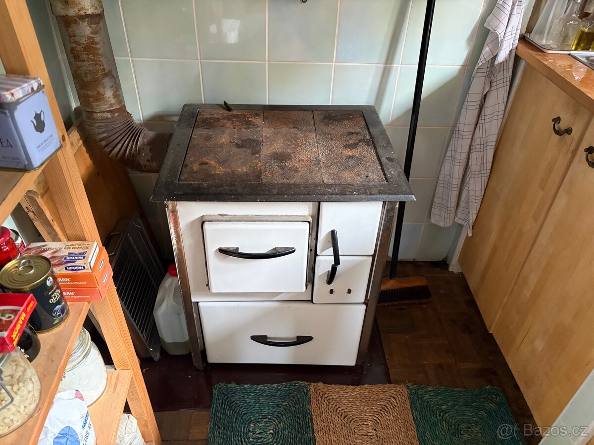 Kuchyňská kamna s troubou - 2