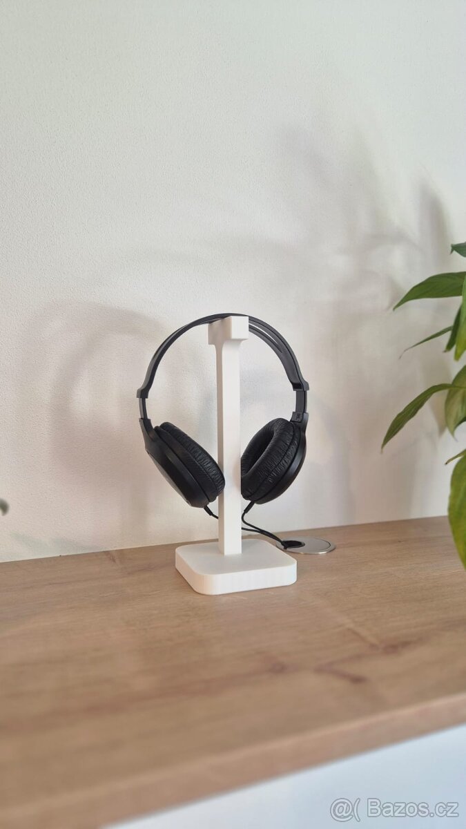 Držák na sluchátka - 2