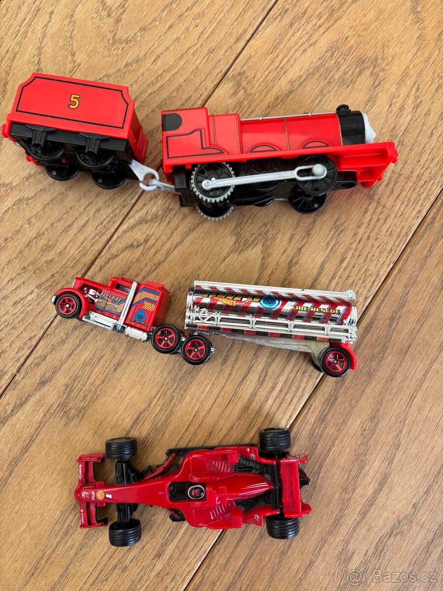 Dětské hračky, mašinka (Fisher Price), cisterna a formule - 2