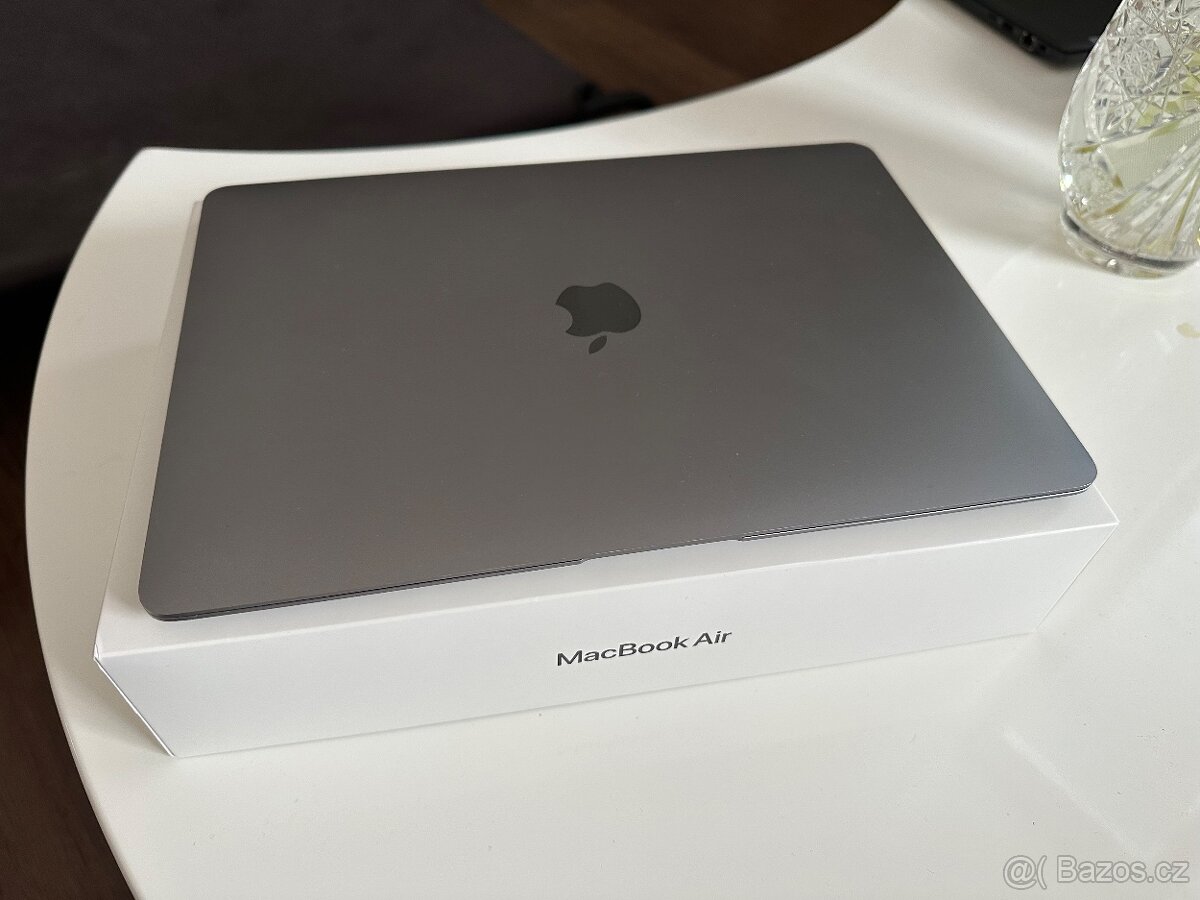 MacBook Air M1 / 16GB / 512 GB - 2