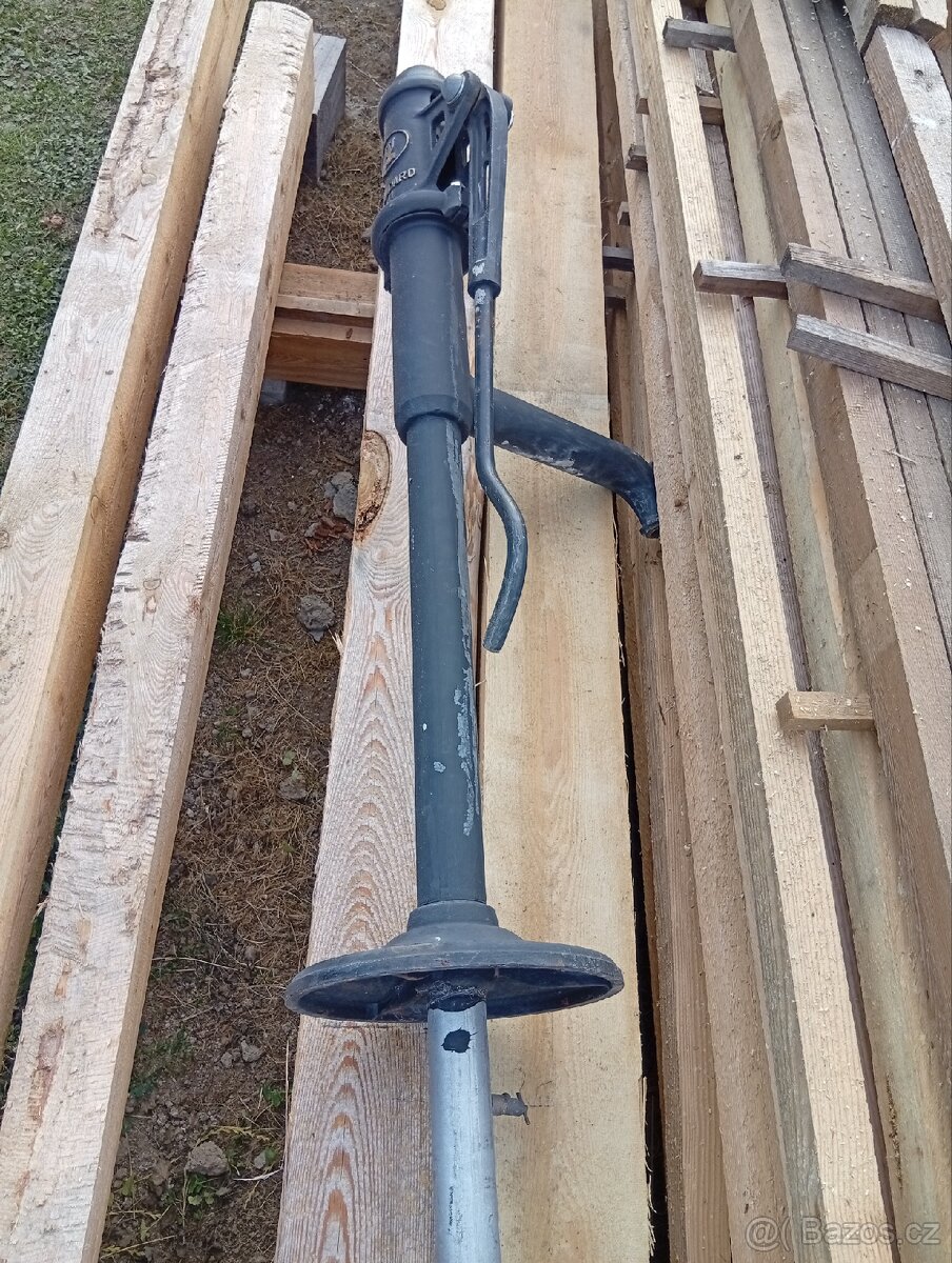 Ruční pumpa - 2